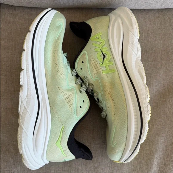 Hoka Clifton 10 Running Shoes Sz 10 Green Sneakers - Picture 3 of 16